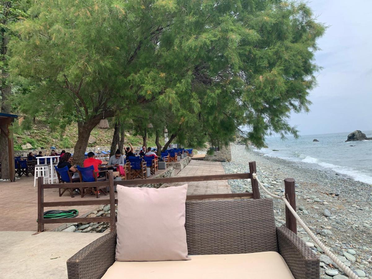 Hotel Aqua Rossa Kokkino Nero Luaran gambar