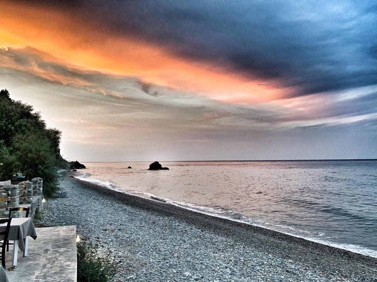Hotel Aqua Rossa Kokkino Nero Luaran gambar