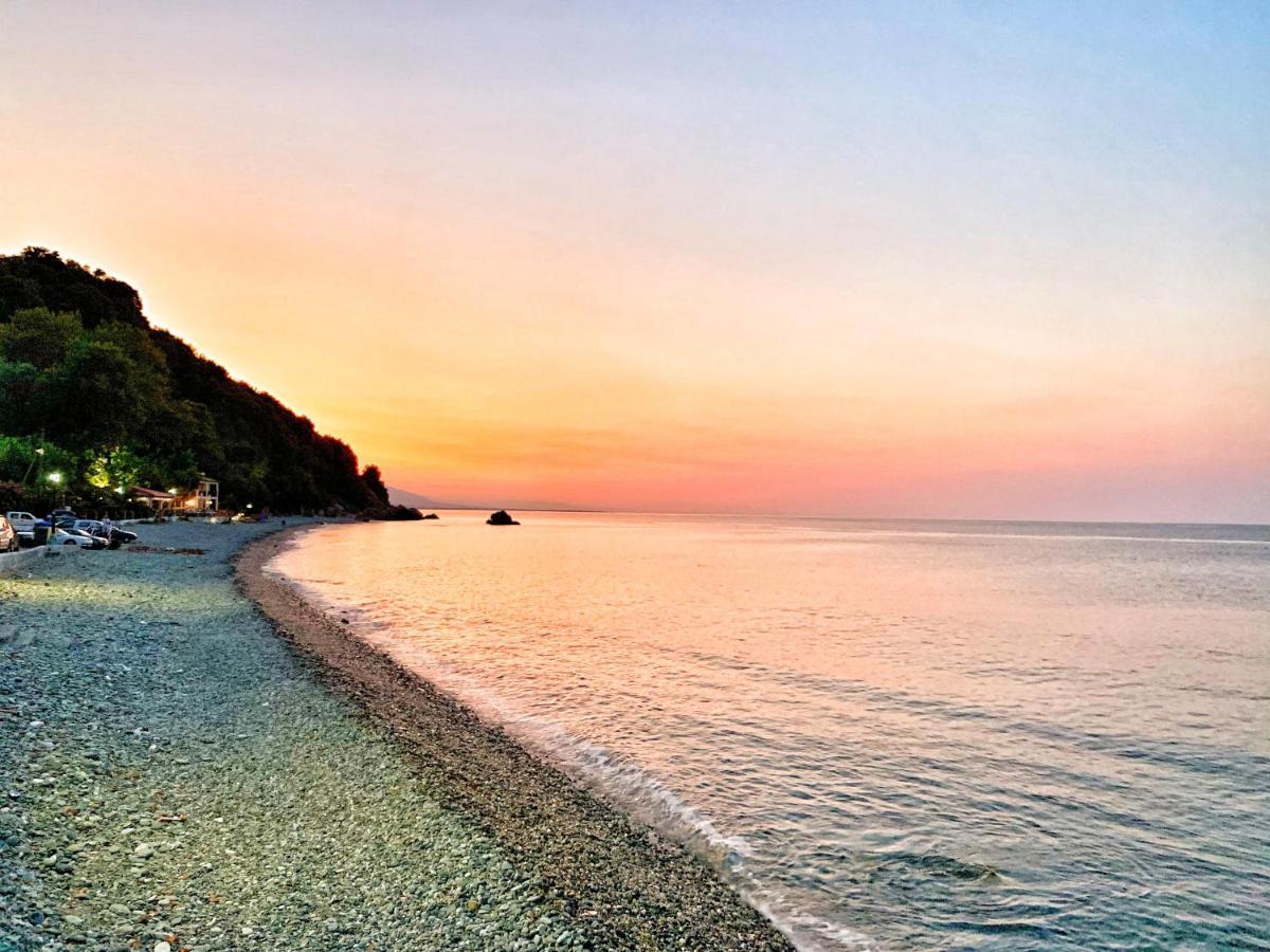 Hotel Aqua Rossa Kokkino Nero Luaran gambar