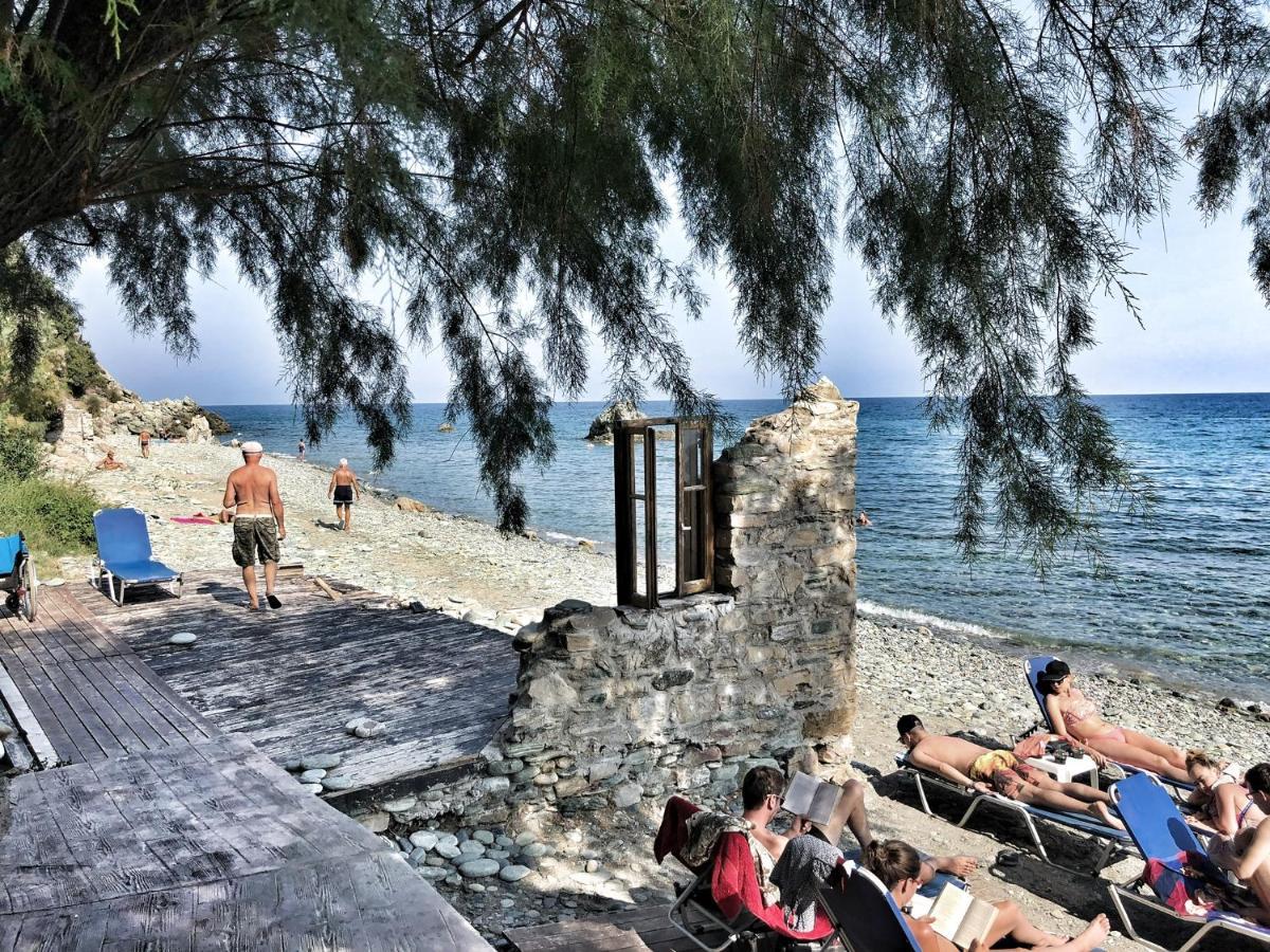 Hotel Aqua Rossa Kokkino Nero Luaran gambar