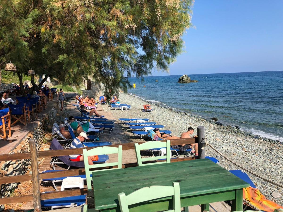 Hotel Aqua Rossa Kokkino Nero Luaran gambar