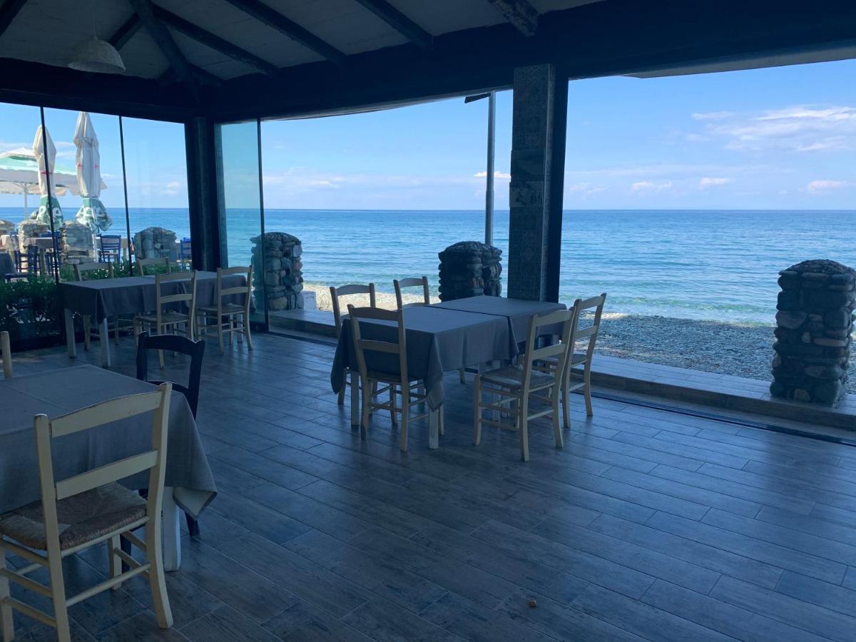 Hotel Aqua Rossa Kokkino Nero Luaran gambar